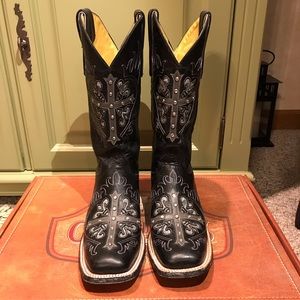 Cavender’s Black Bejeweled Cross Cowgirl Boots 8.5